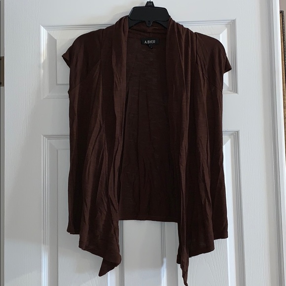 A. Byer brown wrap top size small - Picture 4 of 5